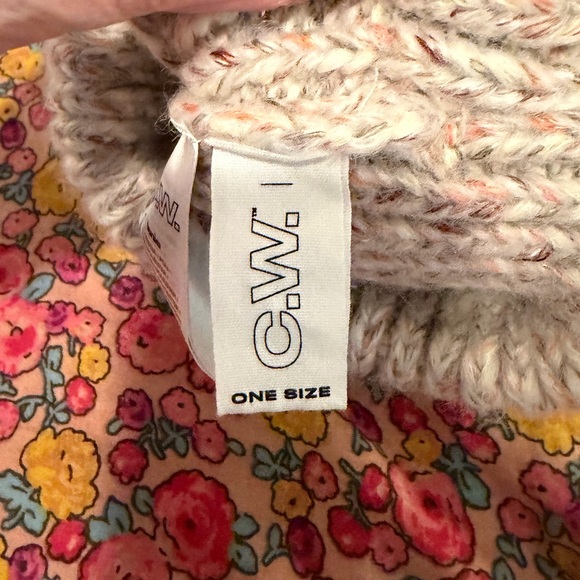 Fuzzy and Soft!  Cream Knit Beanie from Sweden - Picture 2 of 3